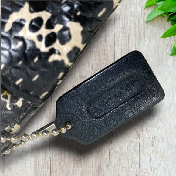 Coach Madison Textured Leather Wristlet Bag Black & Cream Abstract Double Zip - Picture 3 of 6